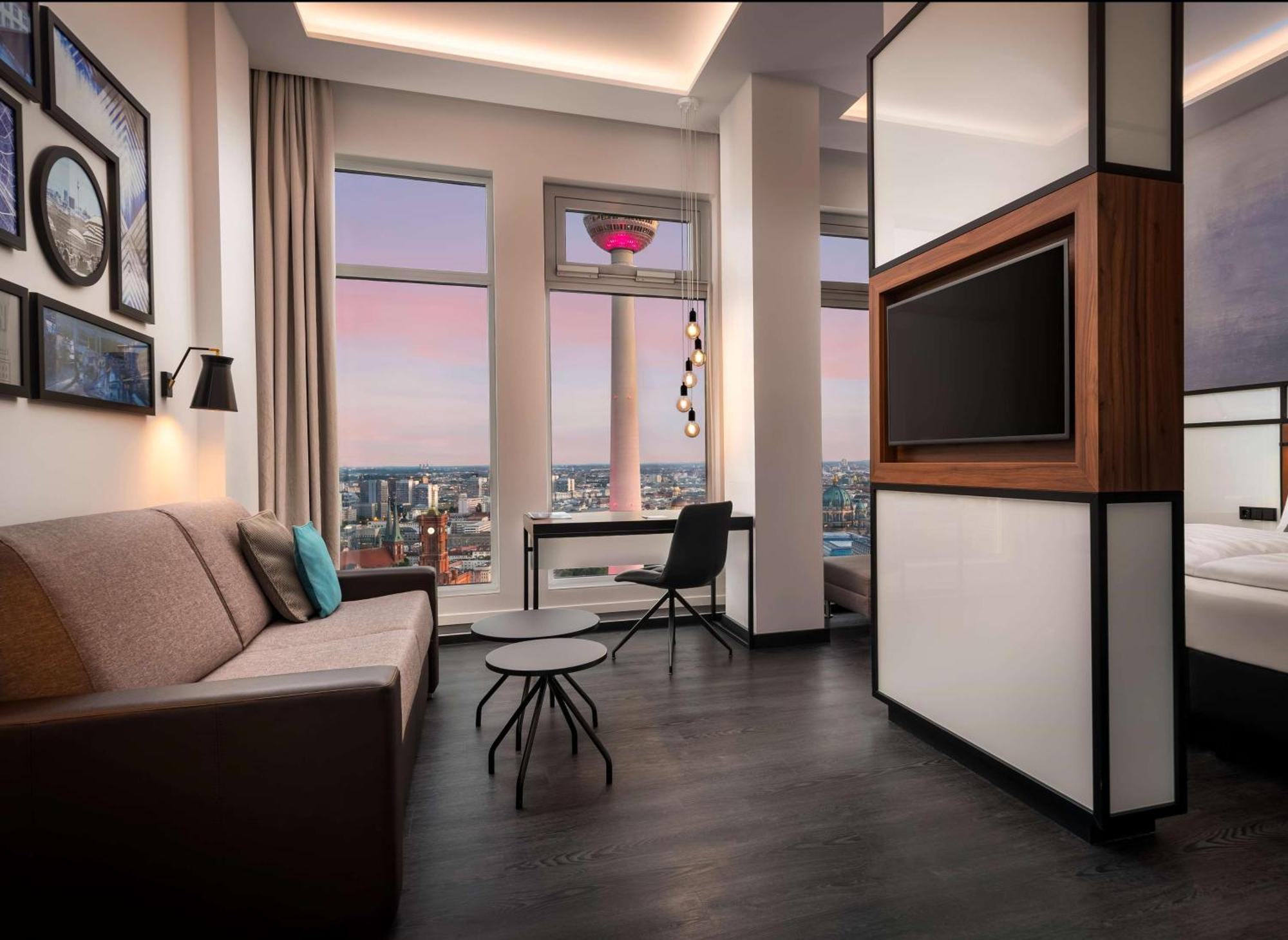 Park Inn By Radisson Berlin Alexanderplatz Esterno foto