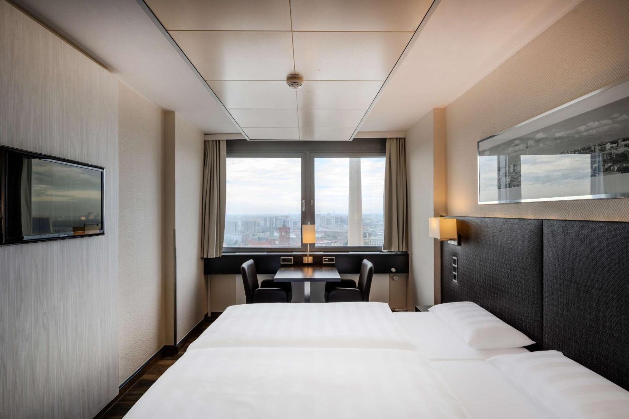 Park Inn By Radisson Berlin Alexanderplatz Esterno foto